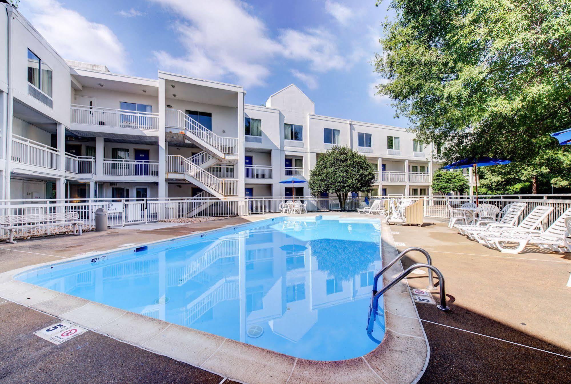 Motel 6 Virginia Beach Exterior foto